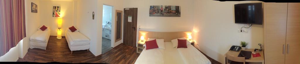Hotel Platinium Aachen Oda fotoğraf